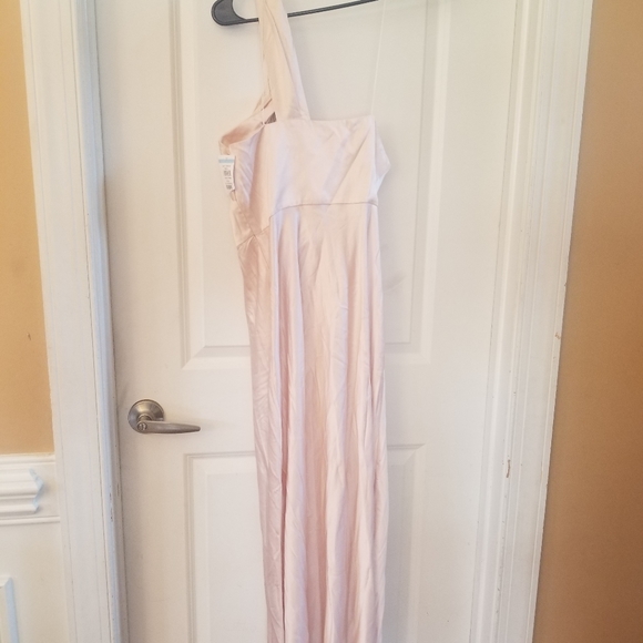SIGNIFICANT OTHER Macy Draped One Shoulder Satin Dress  Size 6 - Picture 5 of 6